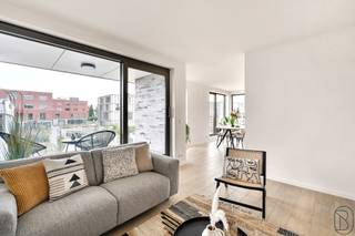 Luxe-appartement, afgewerkt met de beste materialen! 6% BTW mogelijk! Topgelegen, in de nabijheid van openbaar vervoer, winkels, scholen, in...