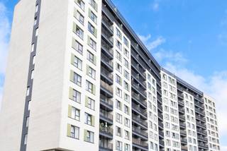 EVERE, vlakbij de NAVO. Mooi ONGEBOUWDE appartement van ± 62m² met een balkon van ± 4m², gelegen op de 8e verdieping van een gebouw uit 2017. Het...