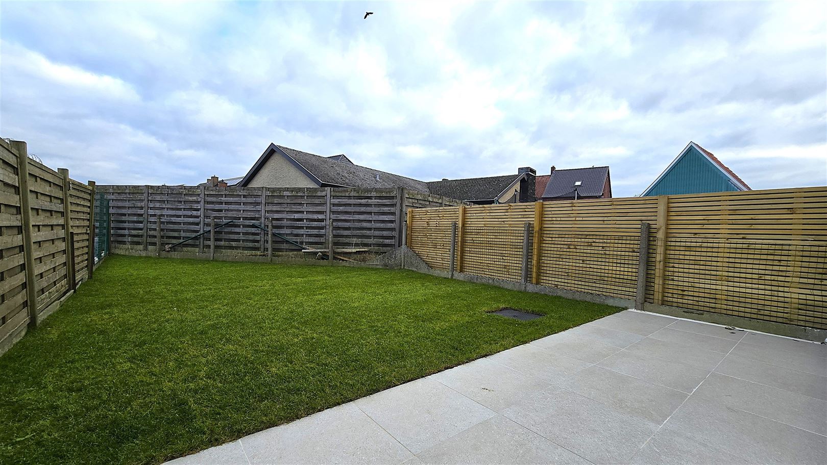 Compleet nieuwe, energiezuinige woning met tuin en doorgang - foto 2