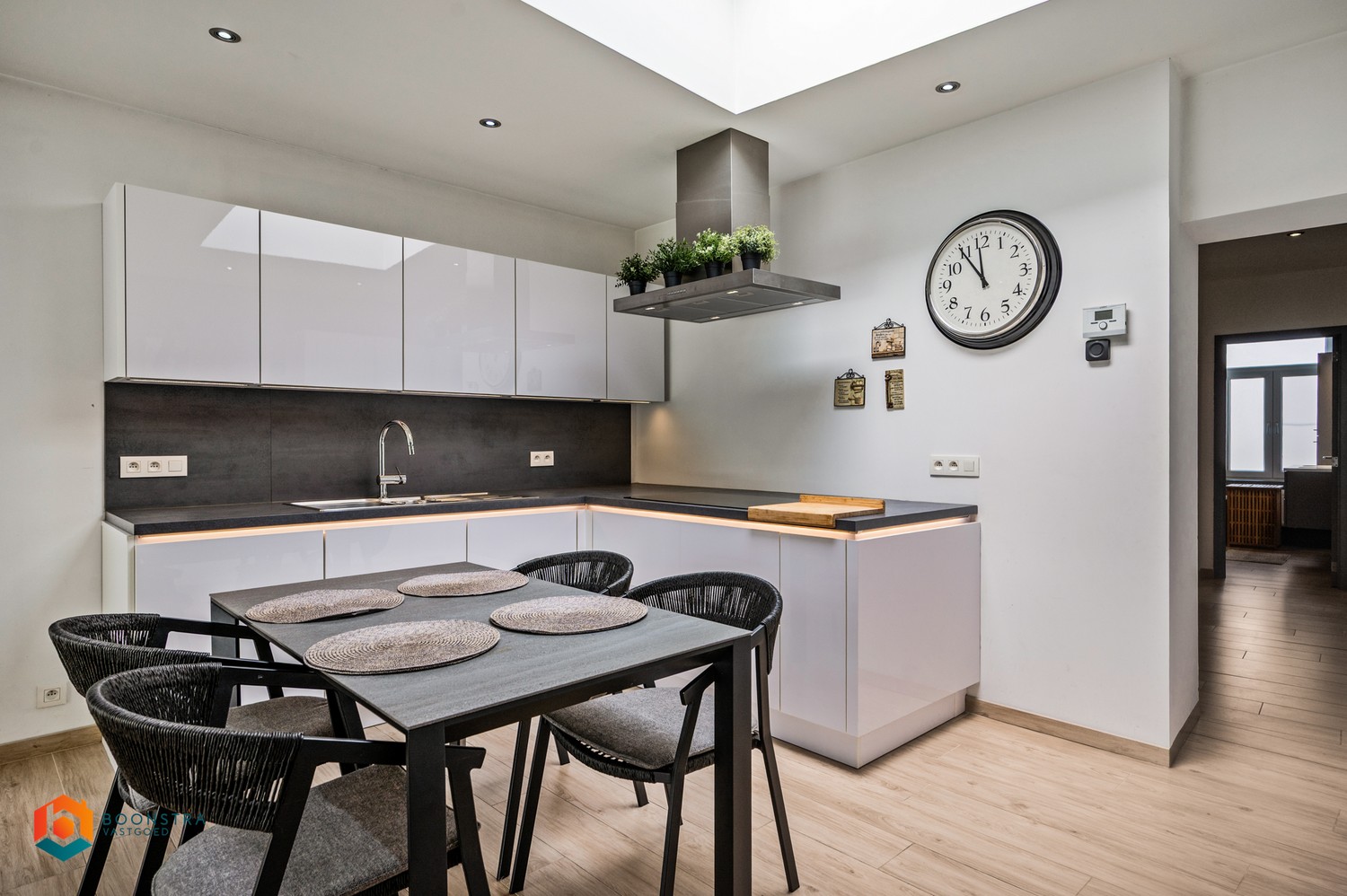 Recent gerenoveerde woning met 1 (mogelijks 2) slpkrs - foto 5