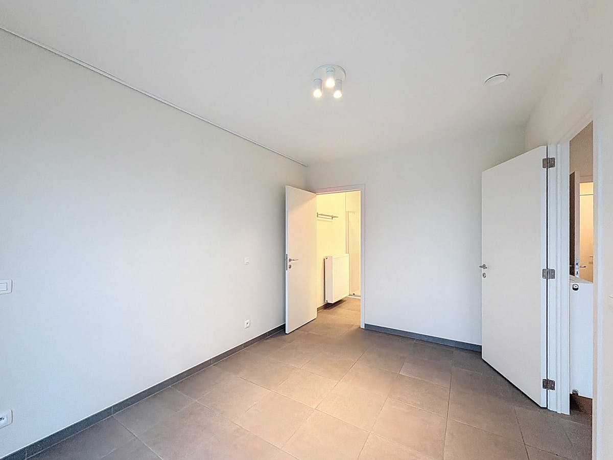 Modern one bedroom apartment on the trendy Dok Noord - photo 5