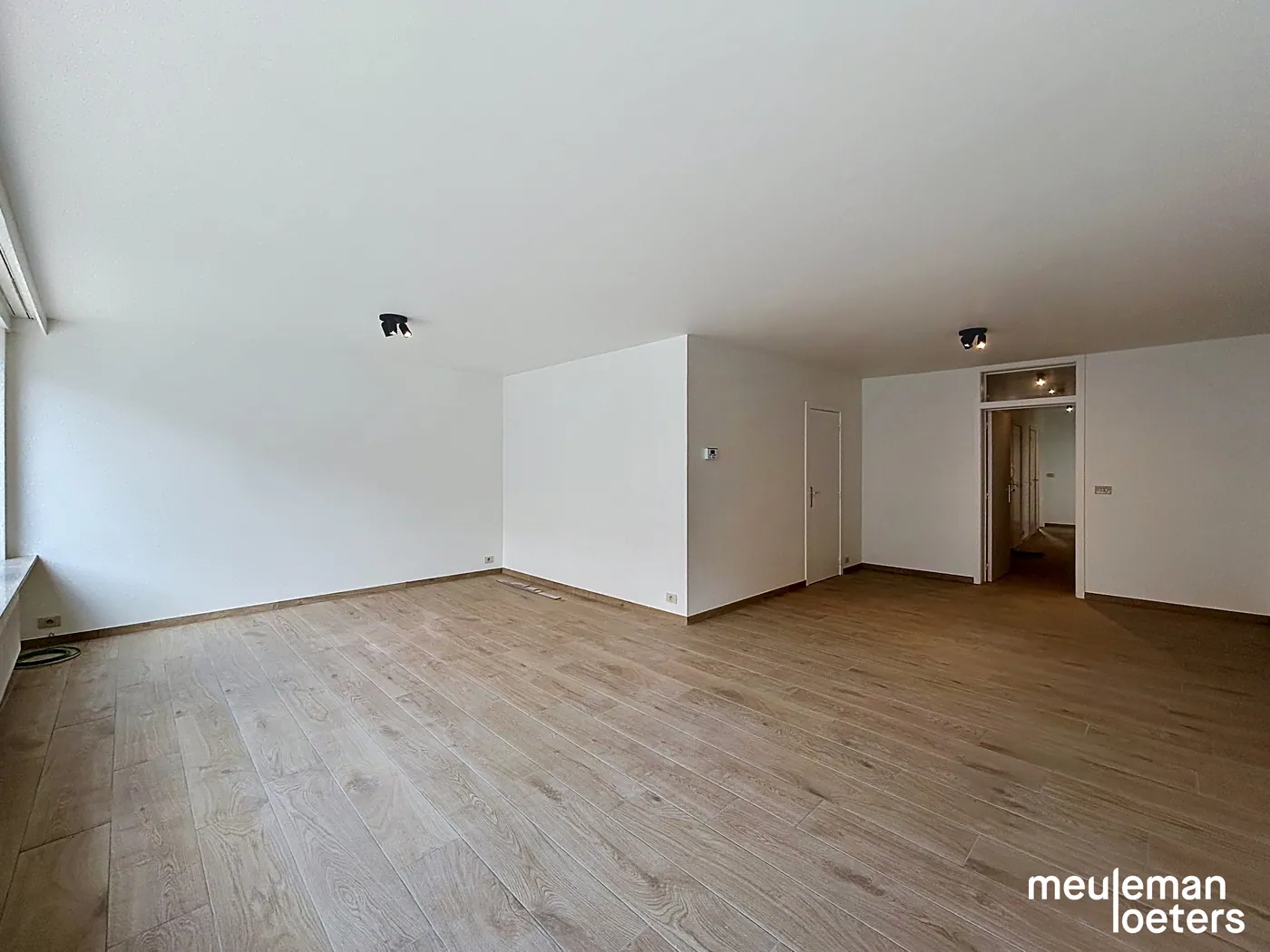 Appartement lumineux avec deux chambres et jardin - photo 4