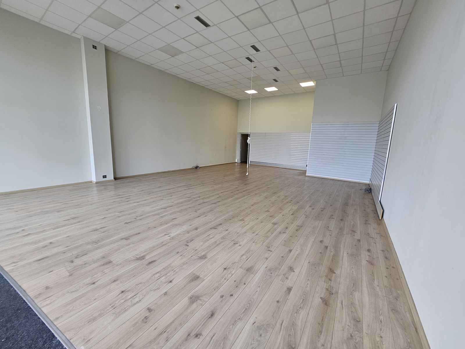 Commercieel te huur in Maaseik - foto 2