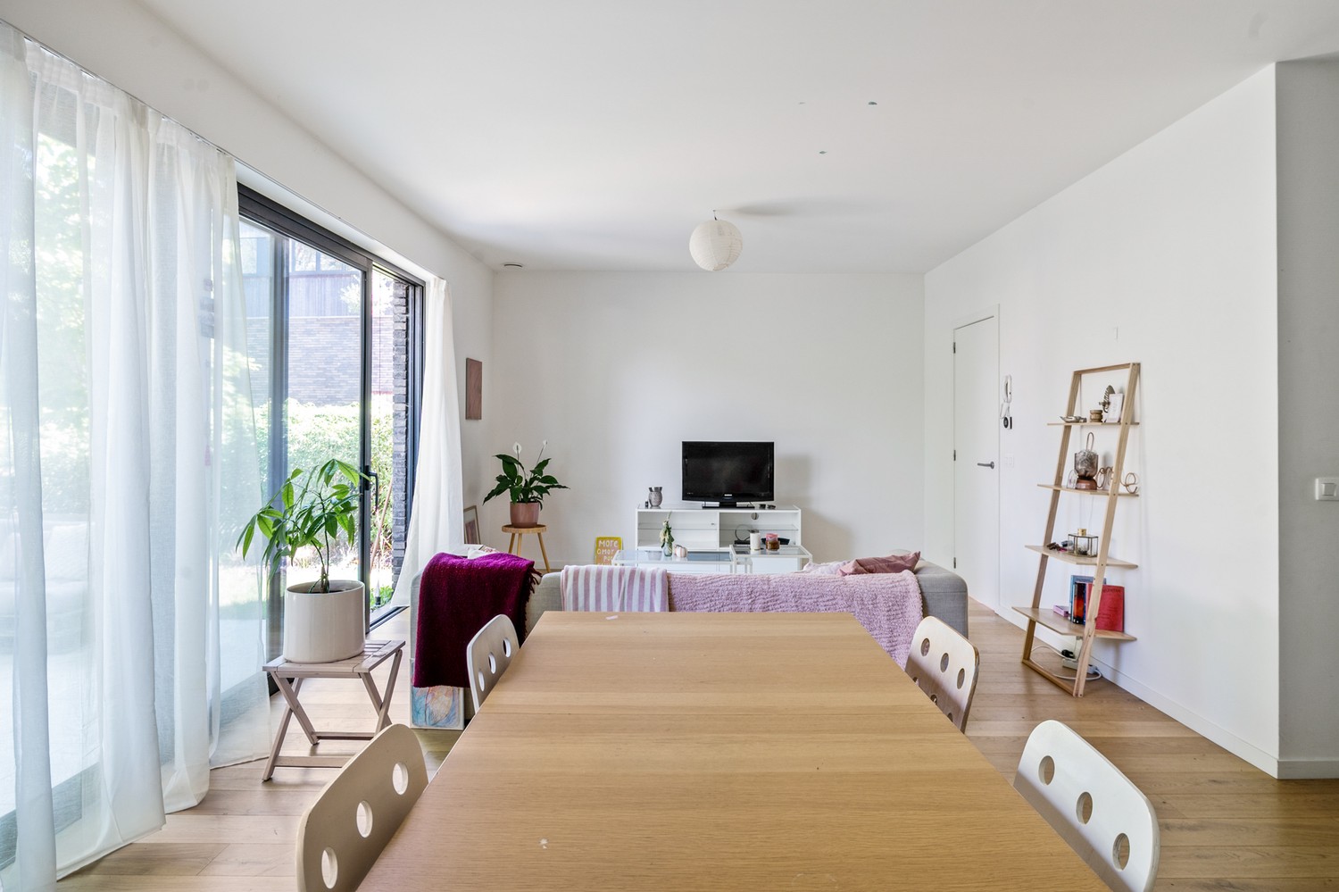 Energiezuinige woning met 3 slpkrs, 2 badkrs, terras en tuin te Kessel - foto 4