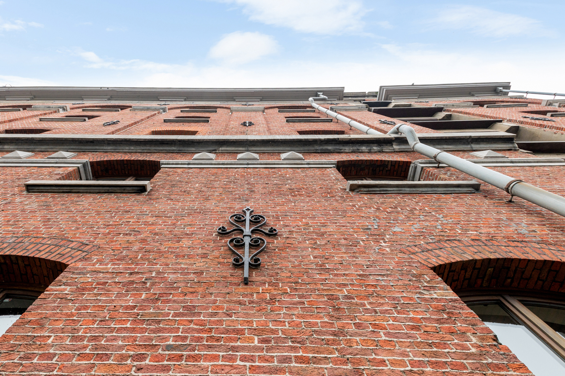 Knappe, industriële loft met terras én 5 autostaanplaatsen - foto 4