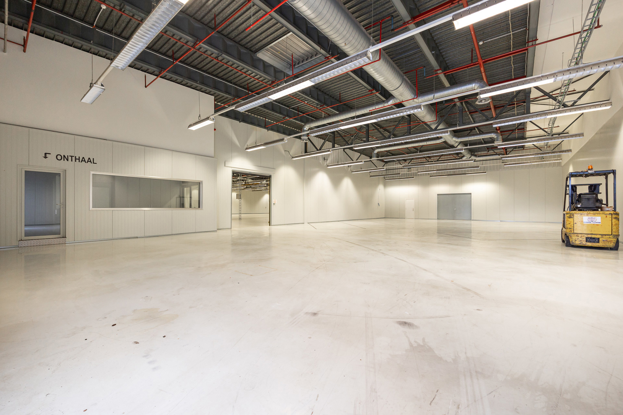 Magazijn 650m² te huur - foto 1