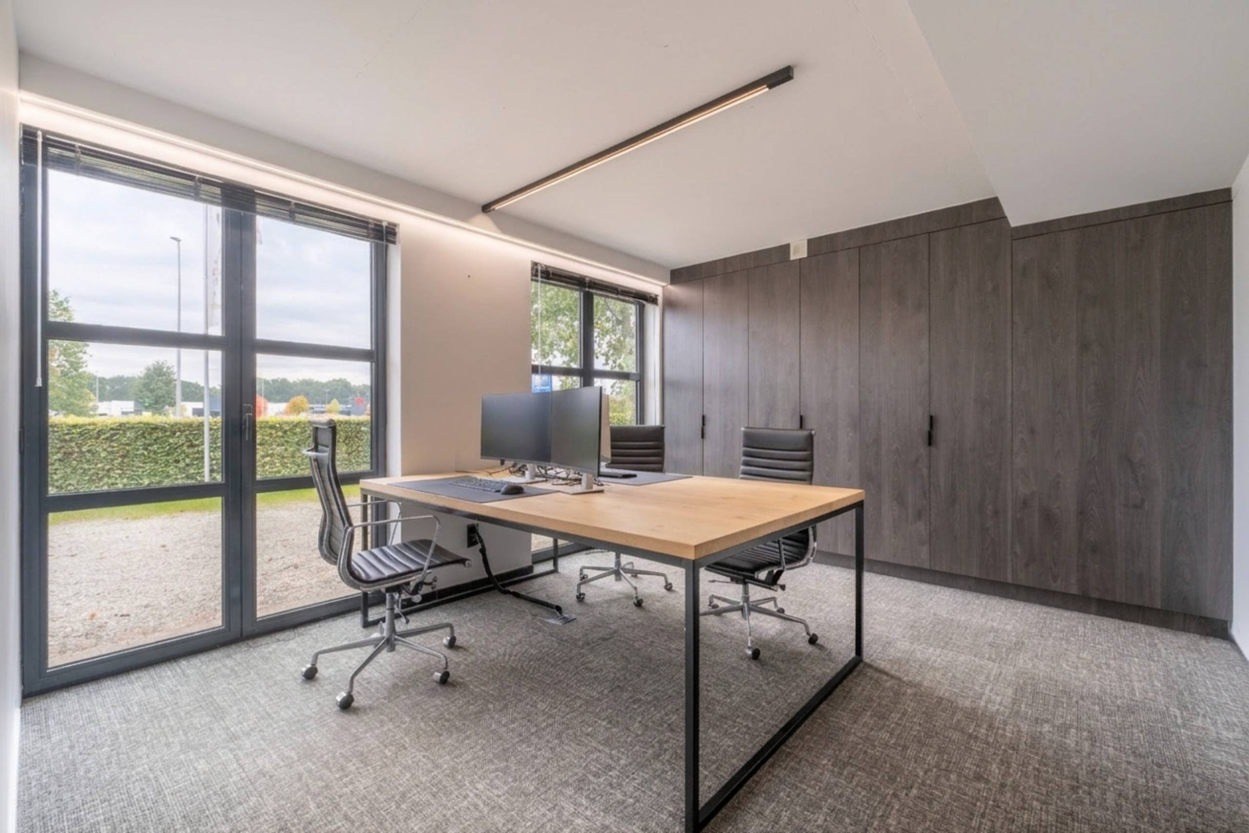 Commercial for rent in Mol