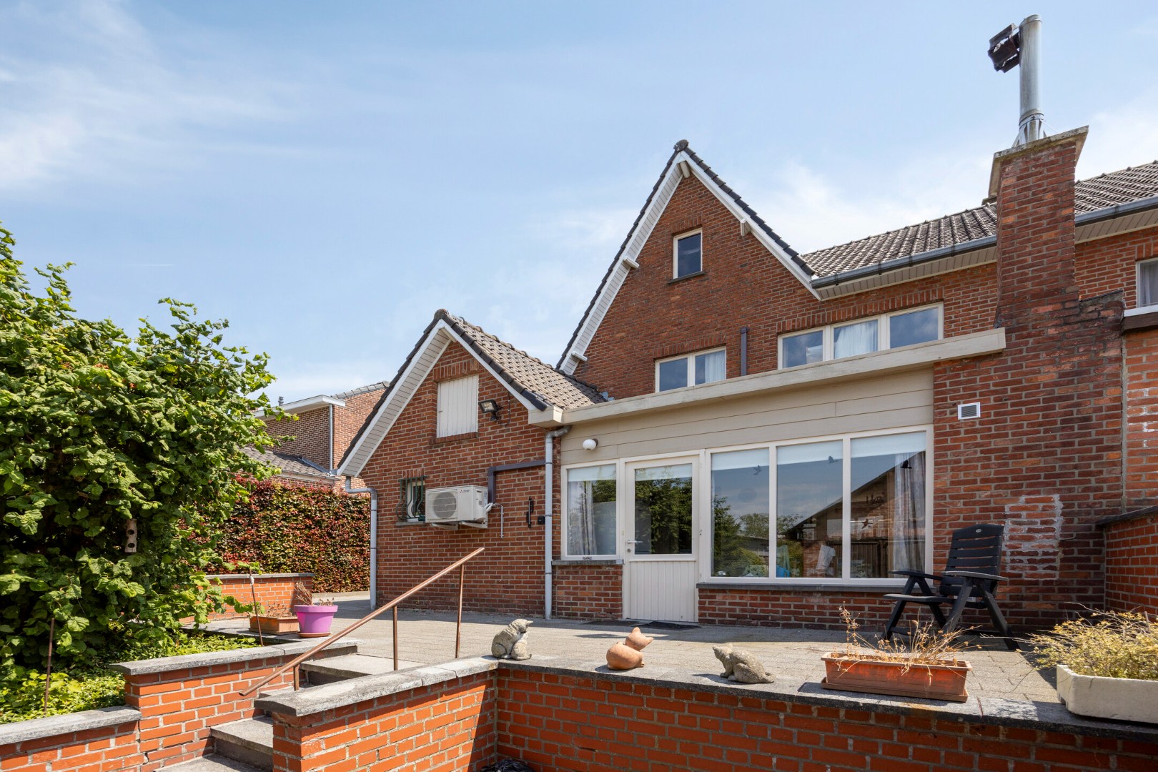 Ruime woning met vrijstaande garage en diepe tuin - rustig gelegen in stadsrand Tongeren - foto 5