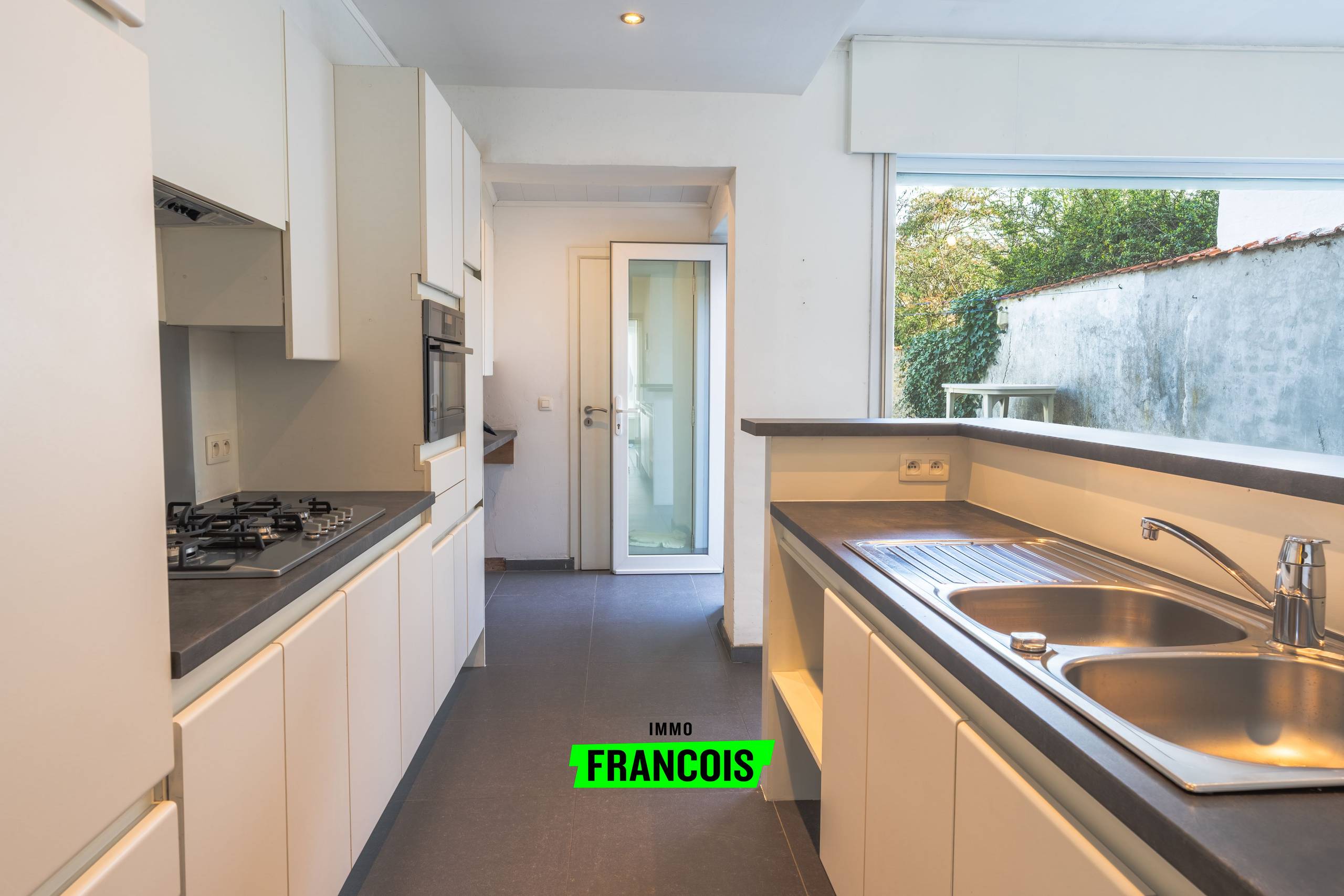 Instapklare woning met 3 slaapkamers en garage te Sint-Kruis nabij Brugge - foto 4