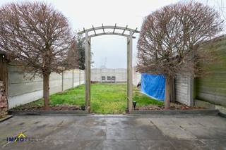 Instapklare halfopen woning met 4 slaapkamers en tuin in het centrum van OpwijkDeze verzorgde halfopen bebouwing is uitstekend gelegen in het centrum...