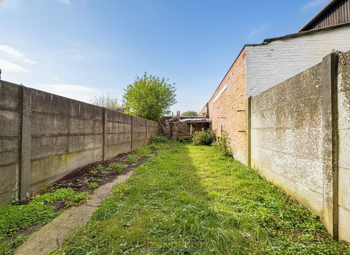 Te koop, Renovatieproject met inpandige garage nabij de jachthaven van Oudenaarde! - foto 3