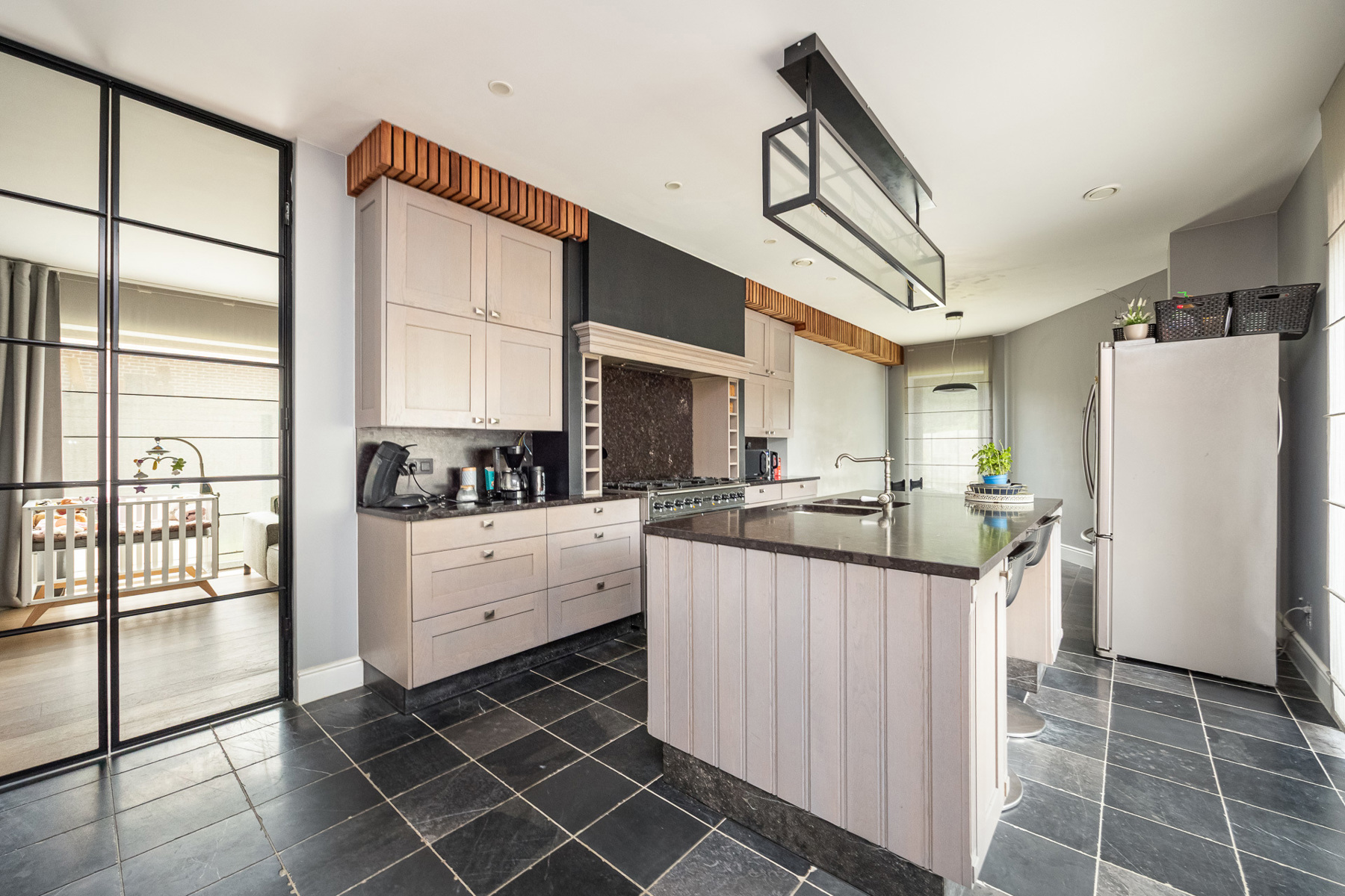 Hoogwaardig afgewerkte villa met tal van mogelijkheden - foto 4