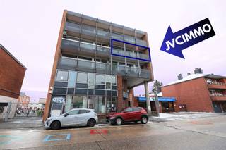 Indeling:Kelder: kelder: +/- 1,5 m², gemeenschappelijke ruimte voor vuilnisbakken.Begane grond:  gemeenschappelijke hal'met veiligheidsdeur...