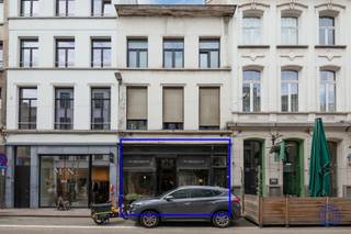 Building informationUNIQUE property located in Burnt-Entrepot Street, in the middle of the City! The total useful area is approximately 700m²! On the...