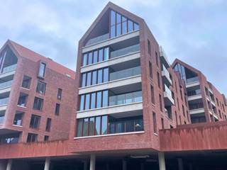 Welkom in Aarschot! Dit prachtige nieuwbouwappartement bevindt zich op een rustige, maar tegelijk uiterst centrale locatie. Winkels, openbaar...