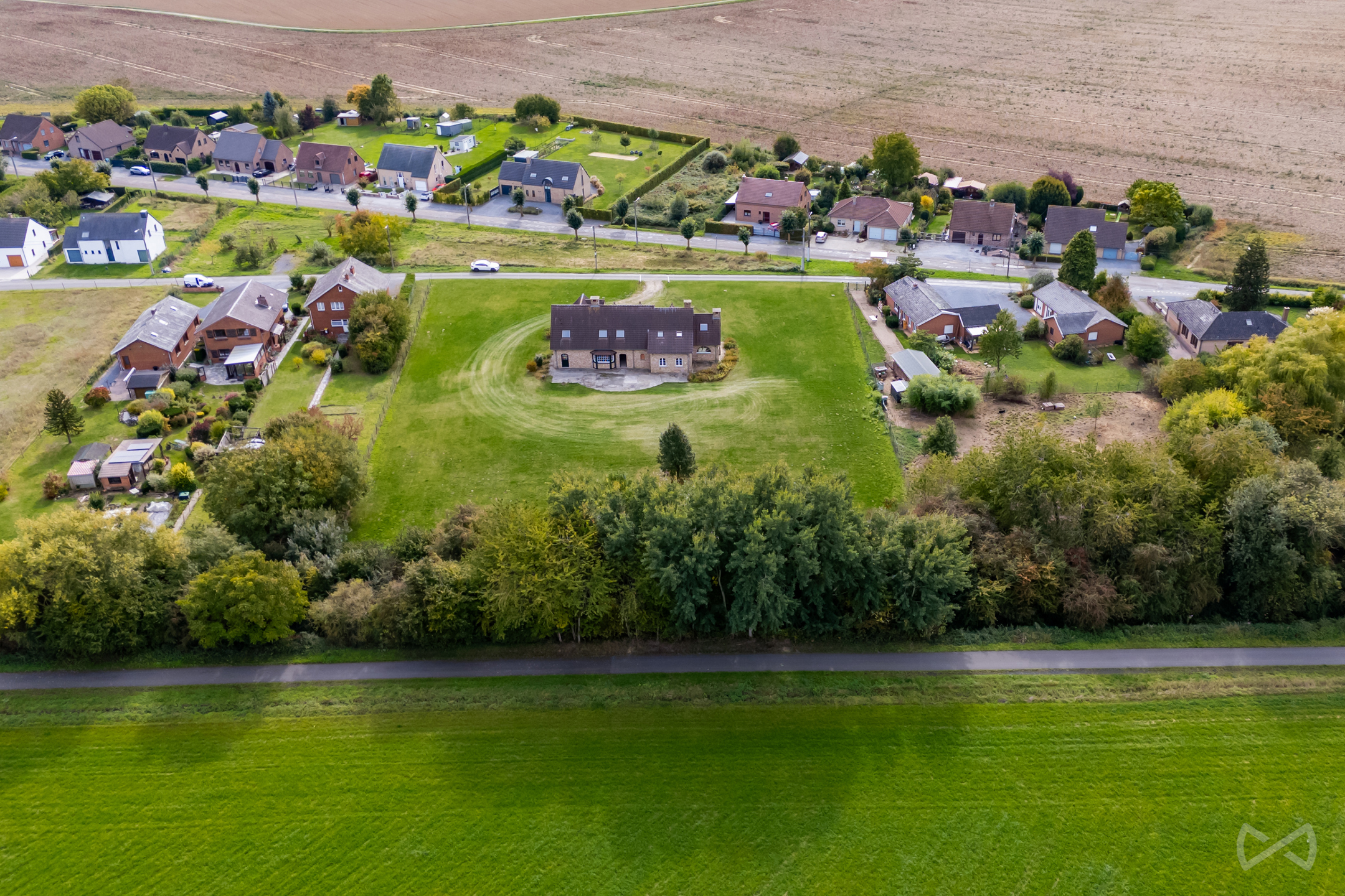 Huis te koop in Erquelinnes met 4 slaapkamers - foto 3