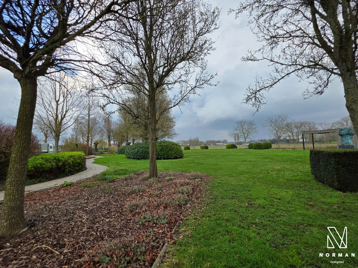 Prachtig domein met luxueuze instapklare villa, grote tuin en landbouwgrond in Hulste - foto 5