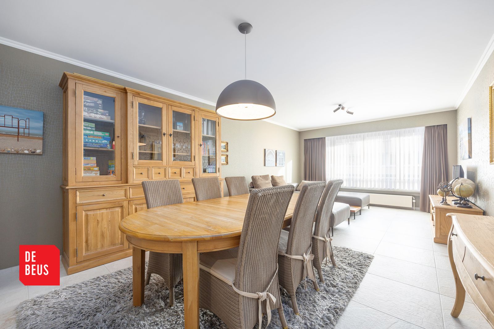 Stijlvol en ruim appartement met 1 slpk pal aan het strand - photo 1