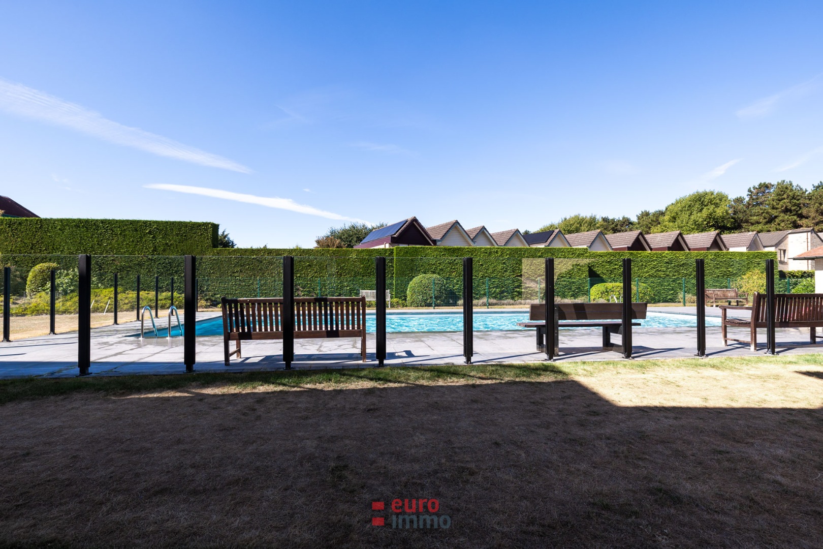 Gelijkvloerse studio met ruim terras. - foto 2