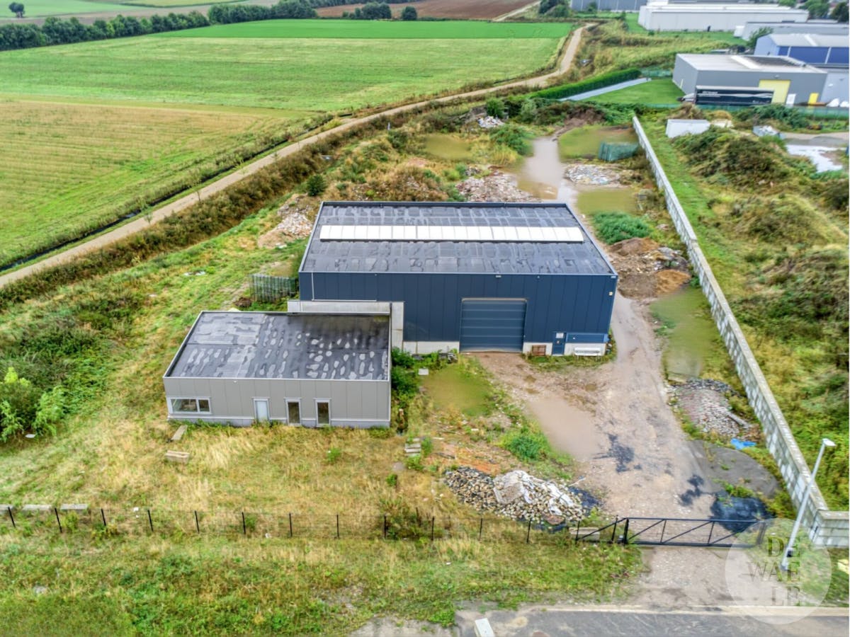 Unique Combination: warehouse with a shell house at Europark. - photo 1