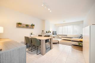 Dans le quartier très prisé d’Eksterlaar se trouve ce bel appartement au rez-de-chaussée, parfaitement entretenu, avec jardin orienté ouest. Grâce...