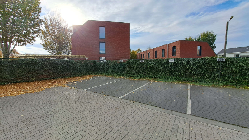 AUTOSTANDPLAATS te koop in de Wittemolenstraat in Sint-Michiels Brugge - foto 1