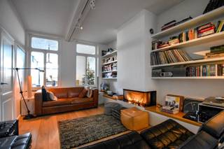 Met smaak gerenoveerde woning op een perceel van 747m² met toegang langs de zijkant. Deze woning werd in 2014 gerenoveerd. Hierbij werden...