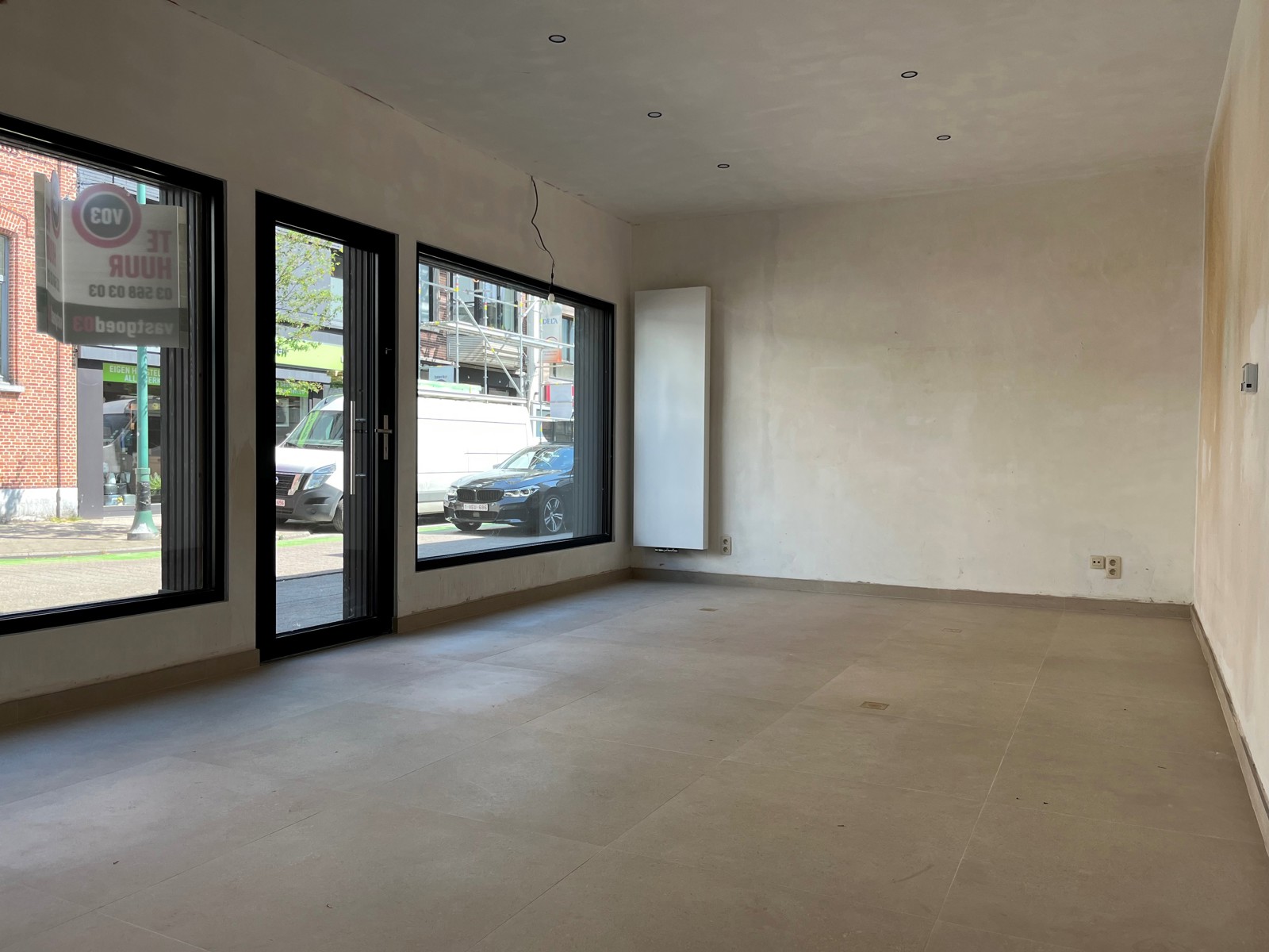 Commercieel gelijkvloers in het centrum van Kapellen! - foto 3