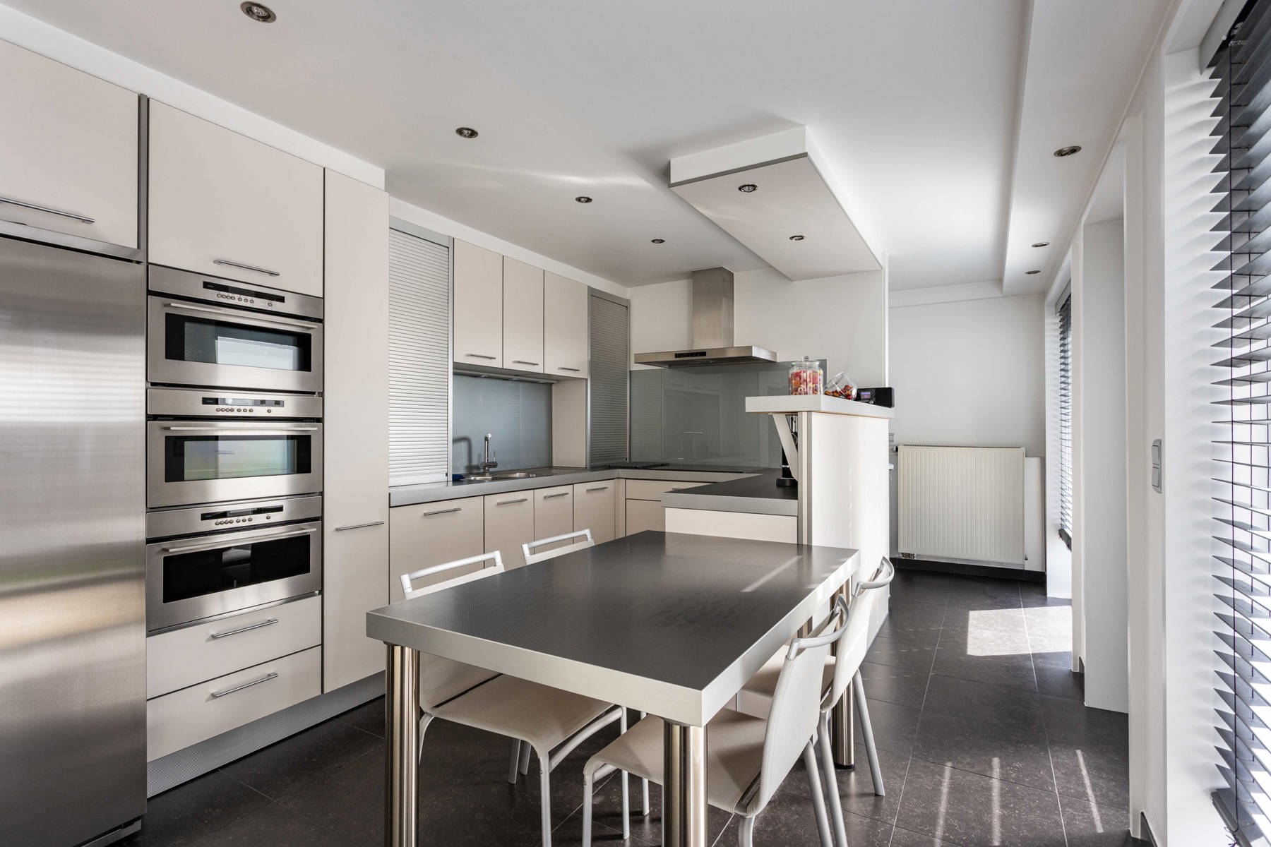 Prachtig onderhouden en instapklare woning vlakbij het centrum van Lede - foto 5