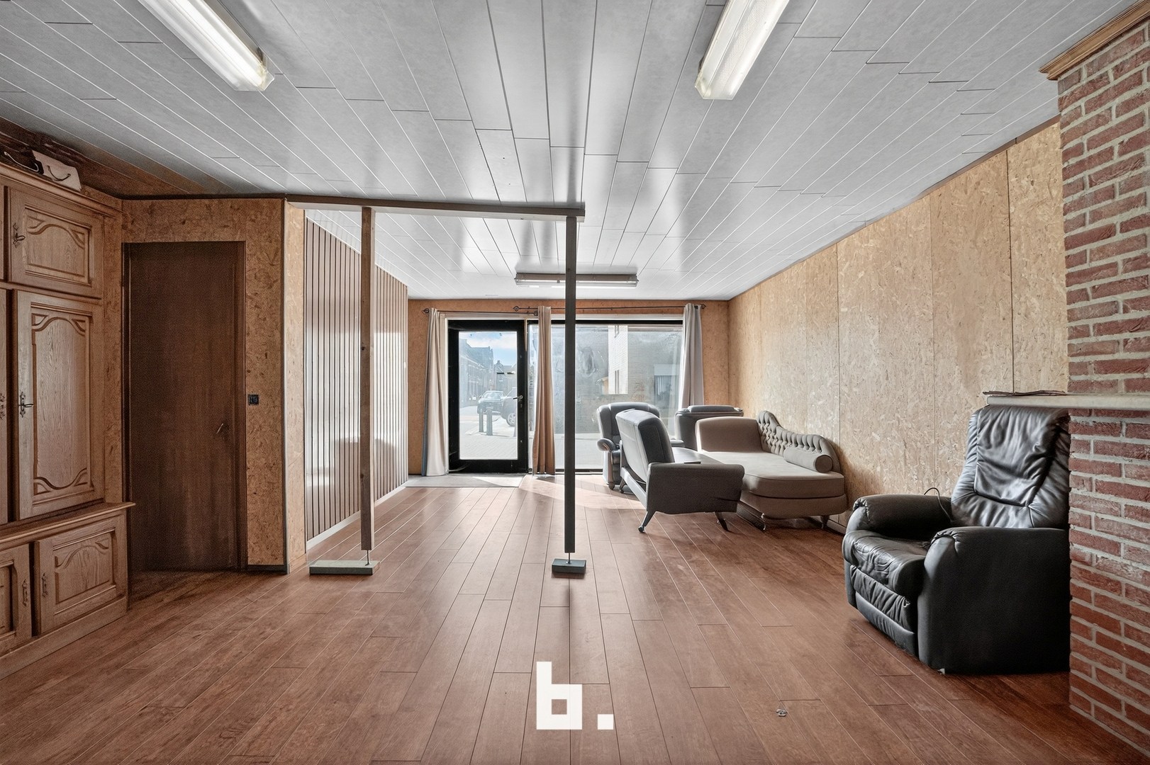 Woning met loods met zeer veel potentieel te Ledegem! - foto 4