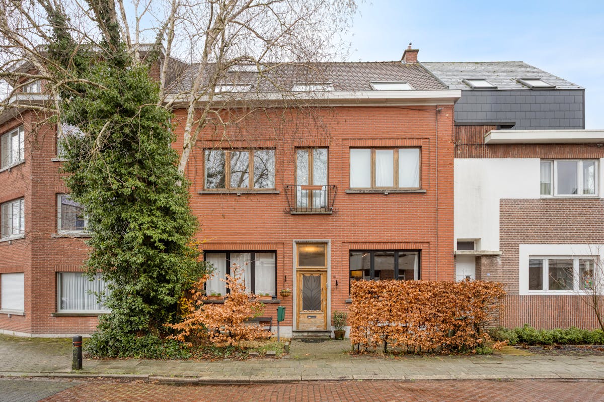 Maison de caractère avec jusqu'à 6 chambres à vendre - photo 1