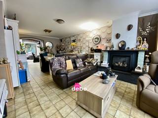 Op zoek naar een instapklare woning in het hart van Bellegem, op wandelafstand van centrum en school?Deze ruime woning combineert comfort,...