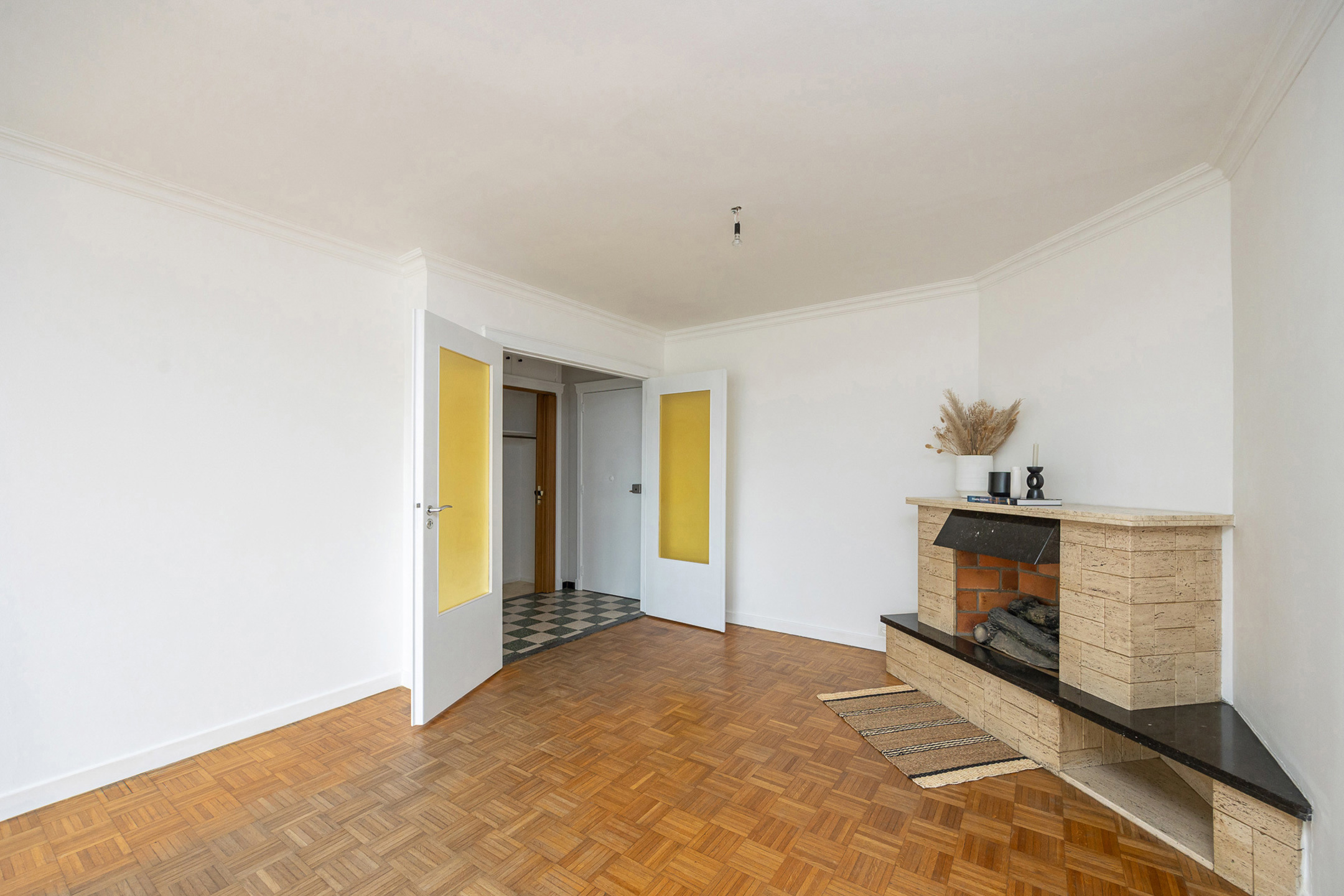 Tweeslaapkamer appartement met autostaanplaats - foto 4