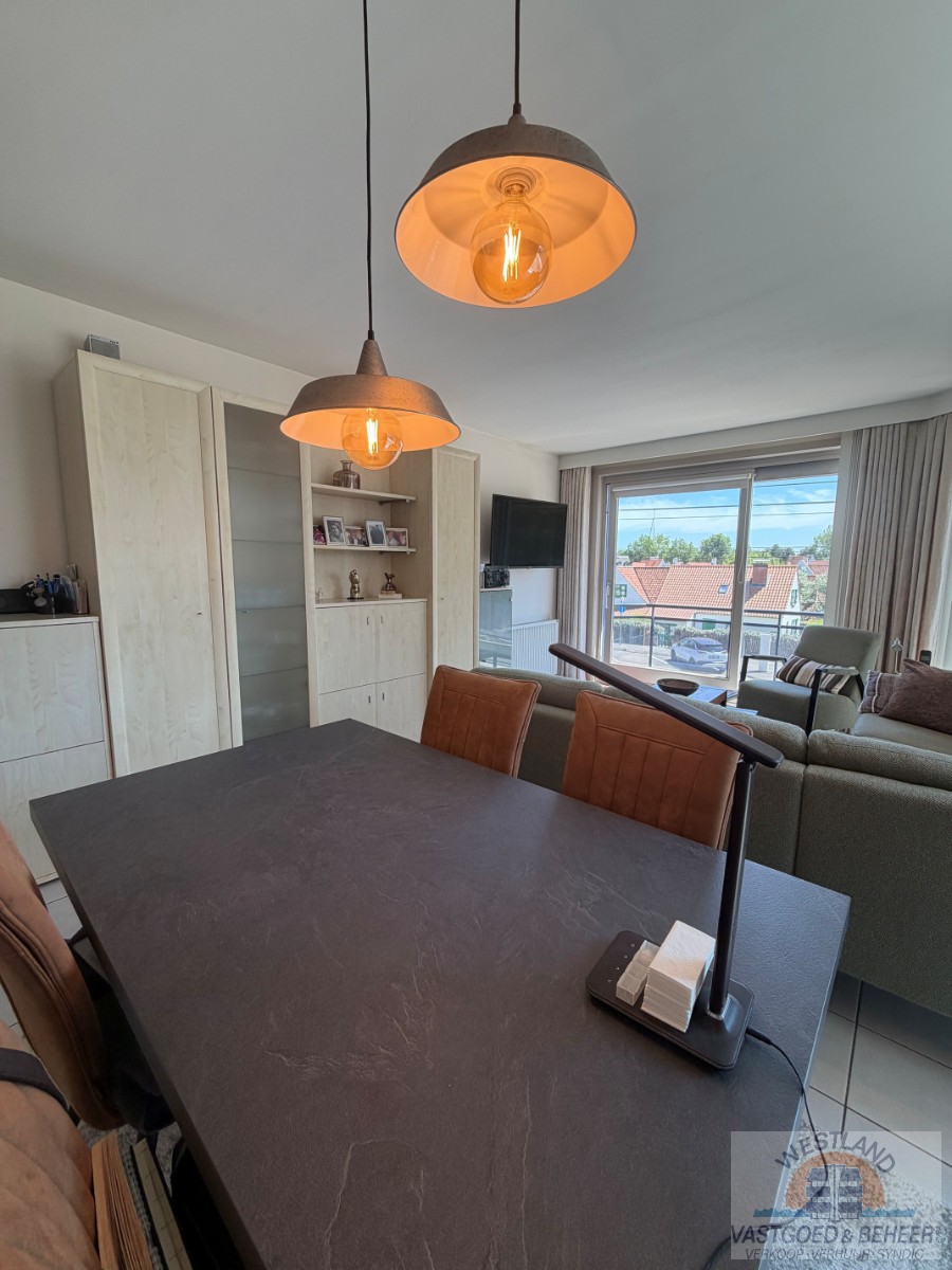 Lichtrijk hoekappartement met 1 slaapkamer - foto 3
