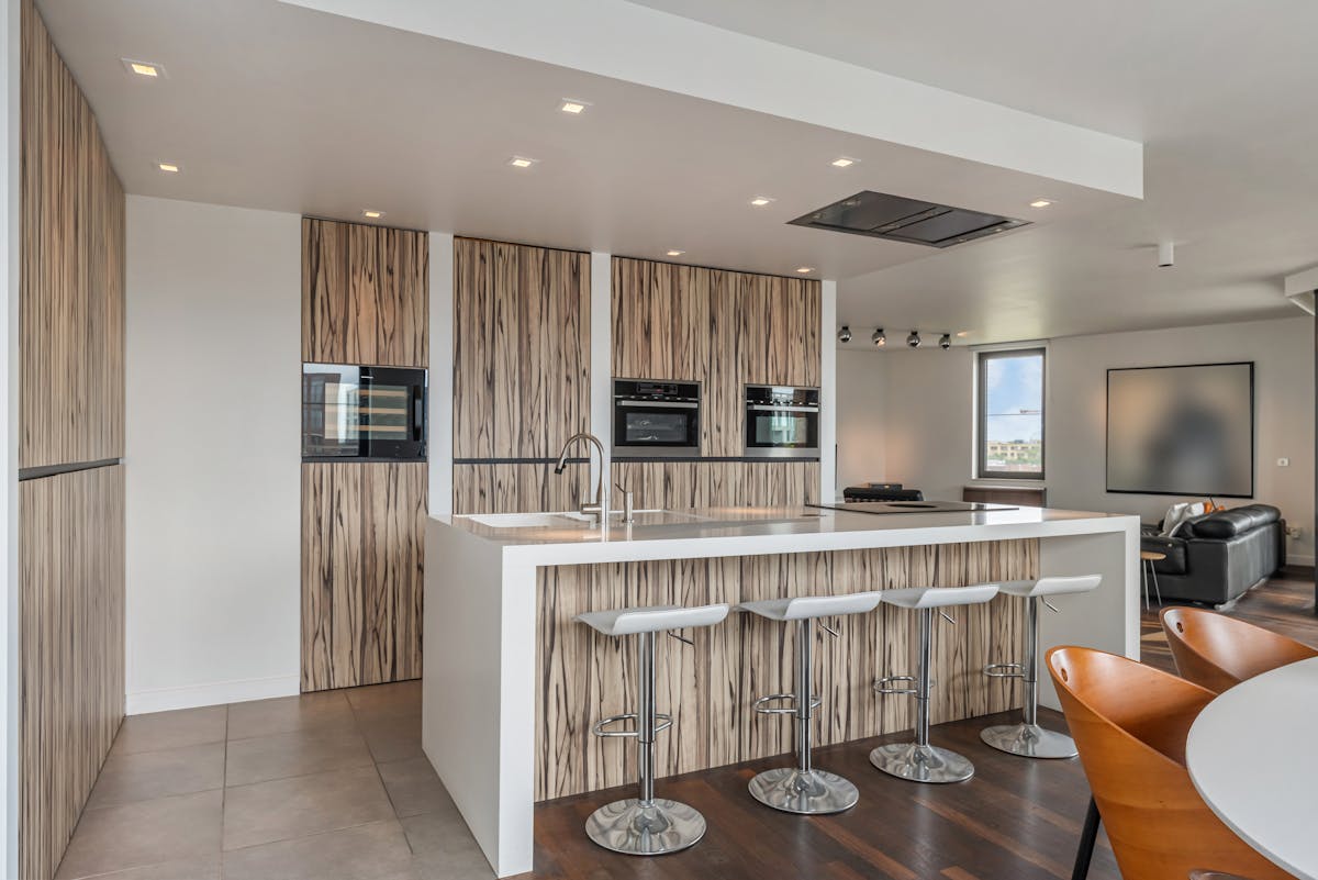 Exclusive waterfront corner apartment with spacious sun terrace - photo 5