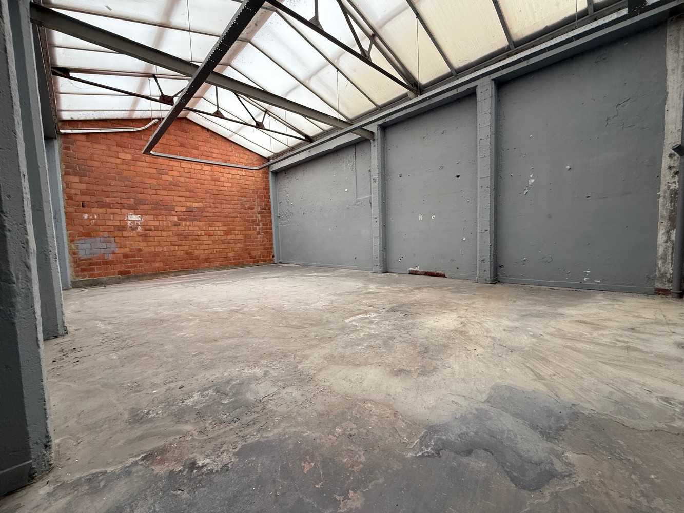 Ruime opslagruimte – Toplocatie in hartje Antwerpen - photo 5