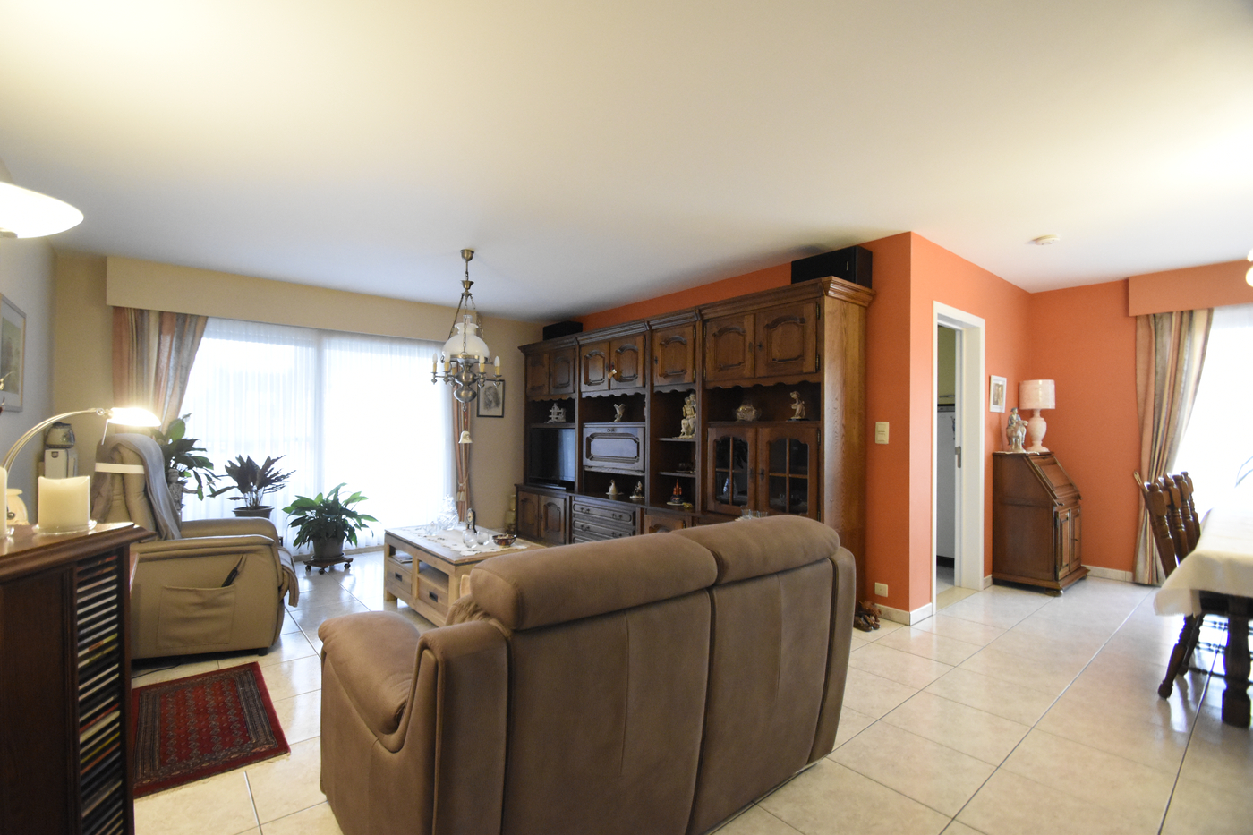 Lichtrijk appartement met 2 slaapkamers in Burcht - foto 2