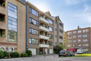 Dit appartement, gelegen aan de Kesseldallaan vlakbij de autostrade, treinstation en het provinciaal domein, biedt een uitstekende locatie voor...