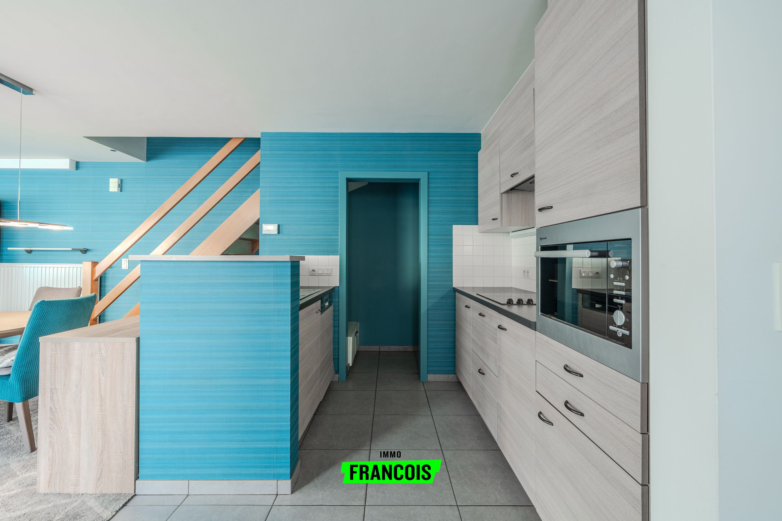 Instapklare halfopen woning (EPC B!) met zonnige tuin in rustige buurt van Middelkerke: Zonnepanelen en warmtepomp - foto 5