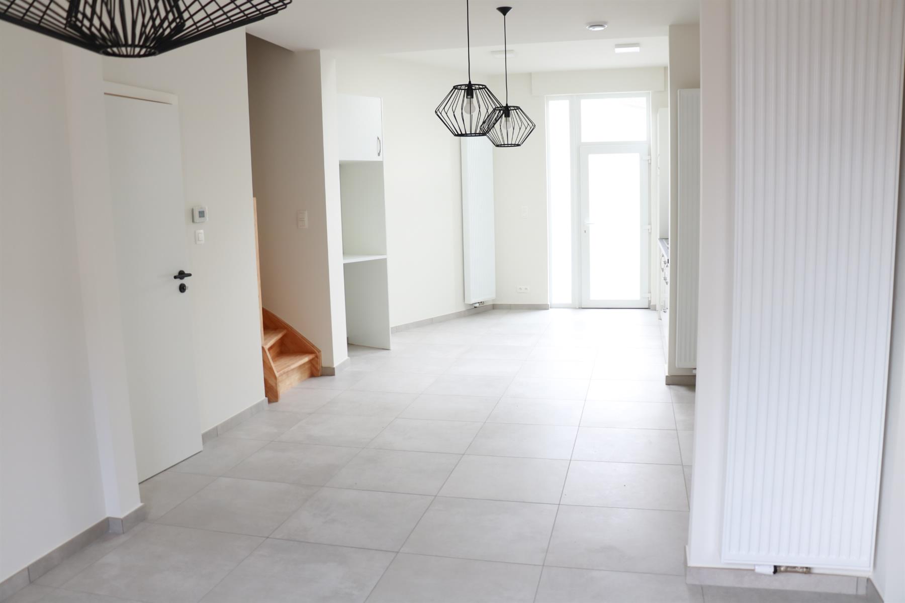 Gerenoveerde woning met 2 kamers te Dilbeek - foto 4