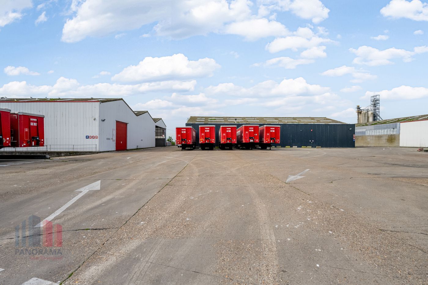 Industriële site met 7.015 m² bedrijfsgebouwen met laadkades in Haven van Oostende - foto 5