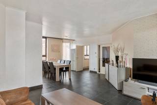 Appartement met 3 slaapkamers, leuk en groot terras, 3 slaapkamers, badkamer, apart toilet, wasplaats en keuken in centrum Turnhout. Gunstig EPC...