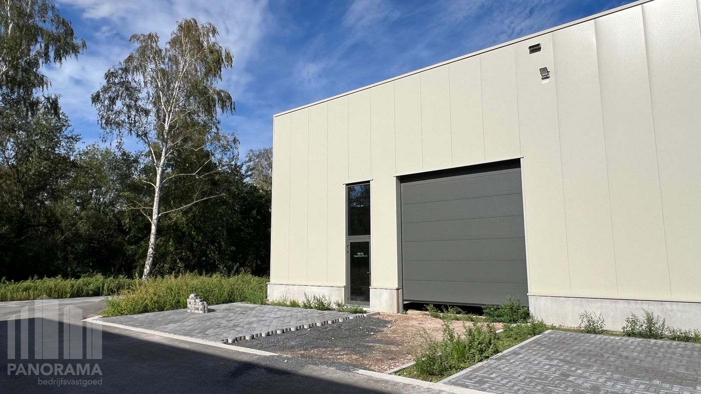 Nieuwbouw KMO-unit van 205 m² op een strategische locatie - foto 1