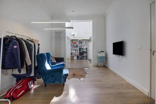 Dit duplex appartement van ca. 121m² te koop in Antwerpen is gelegen aan de Belgiëlei. Het appartement heeft 2 slaapkamers en een terras. Er is...