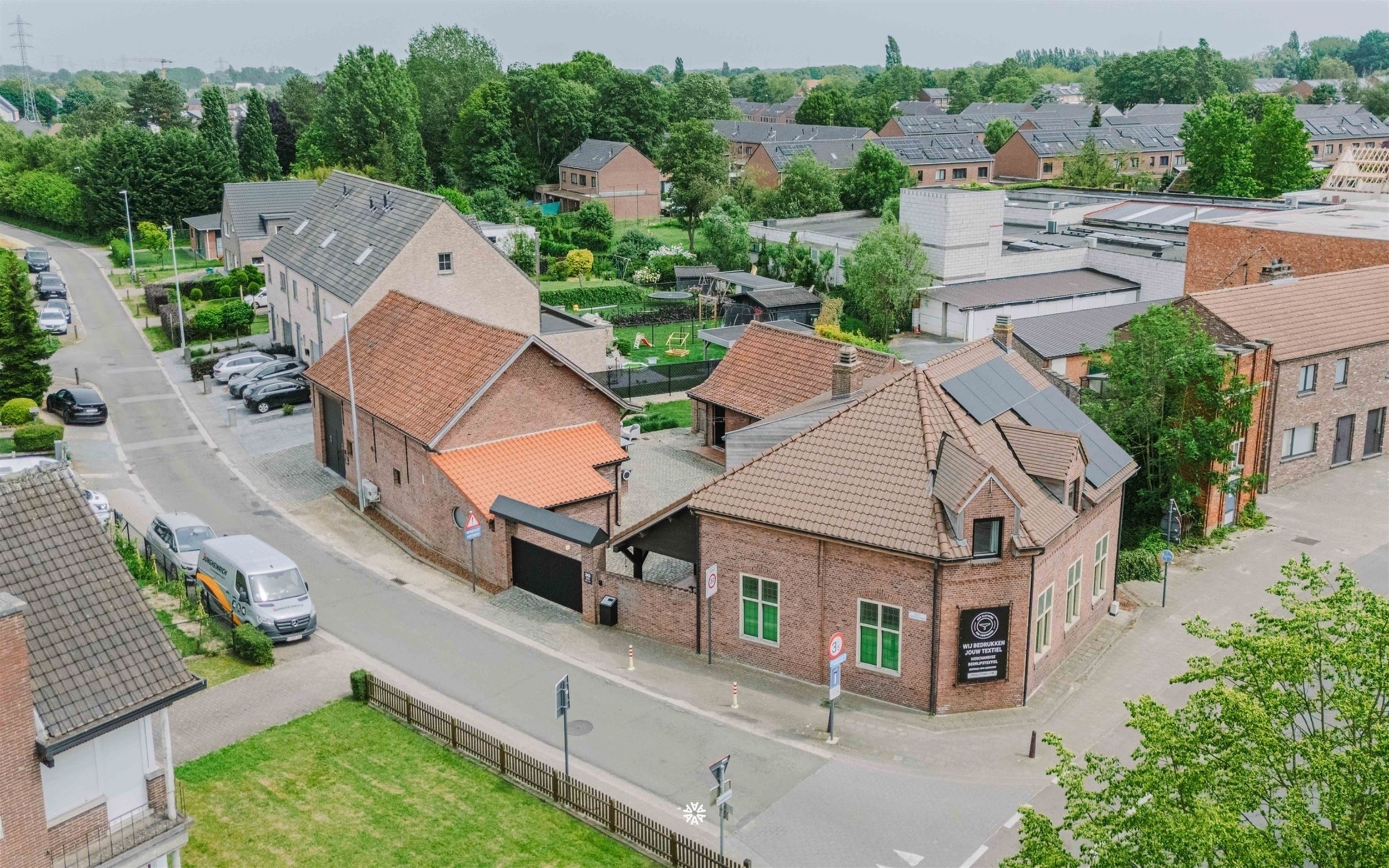 Authentieke vierkantshoeve met 600 m² aan mogelijkheden - foto 3
