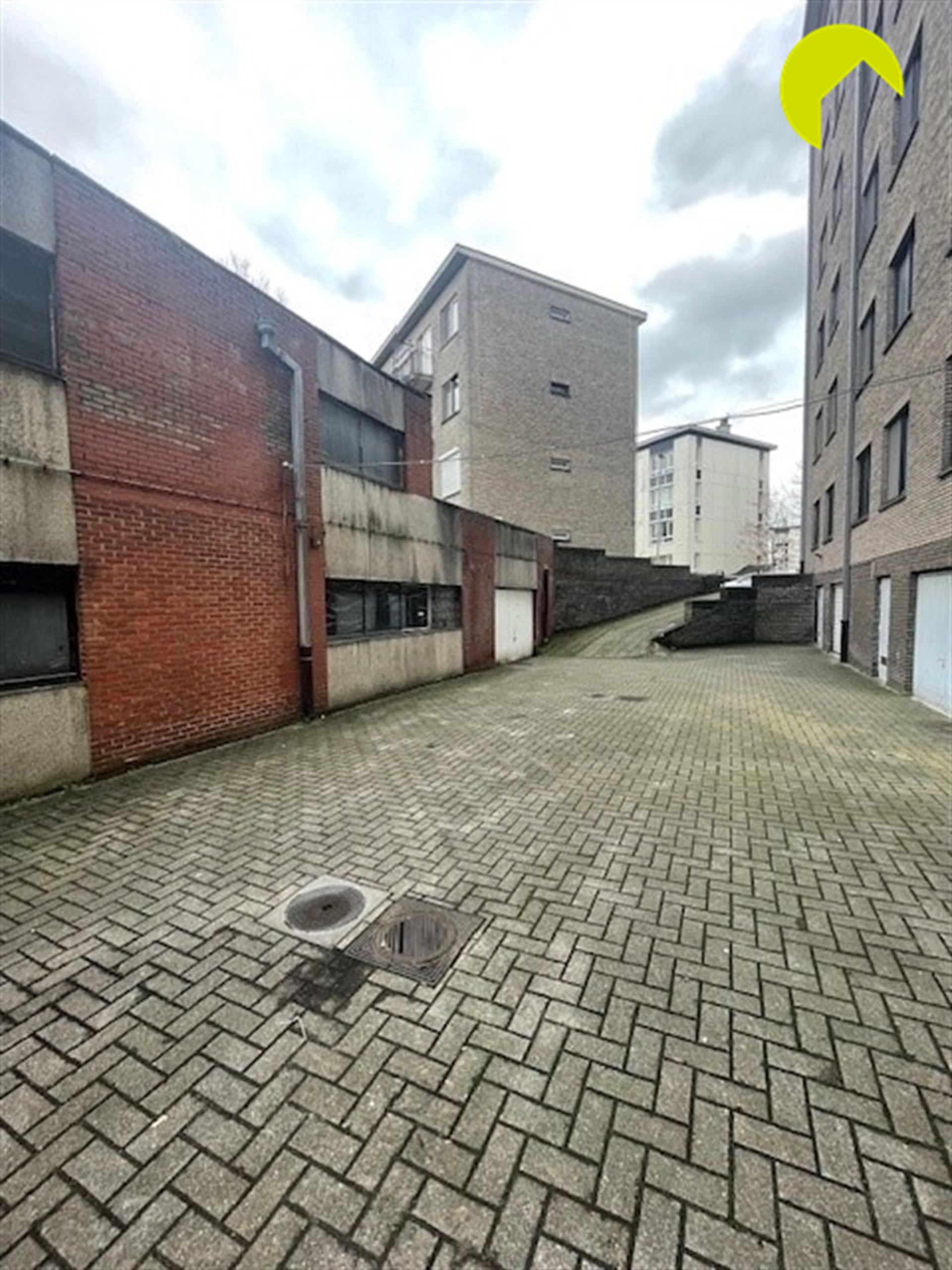 Inpandige autostaanplaatsen nabij Boelaerpark - foto 4