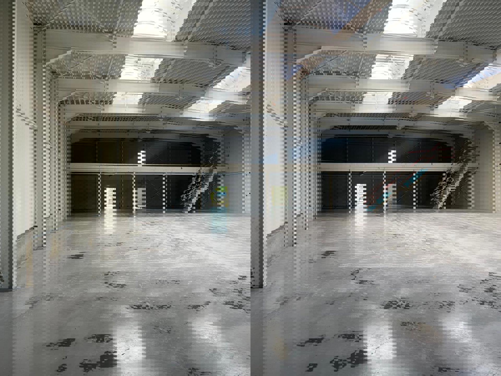 BTS Bedrijvenpark "De Zwaan" magazijnen met kantoor/showroom - foto 2