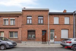 Op zoek naar een nieuwe thuis? Deze prachtige instapklare woning biedt alles wat je zoekt! * Prachtige leefruimte met aangrenzende keuken. * Compleet...