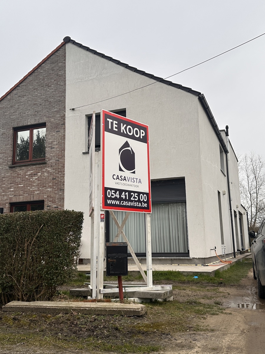 OP TE FRISSEN HALFOPEN BEBOUWING MET TUIN - foto 1