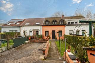 House for sale in Halle